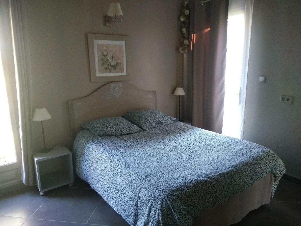 Maison Pres De L'Eau LʼIsle-sur-la-Sorgue Esterno foto